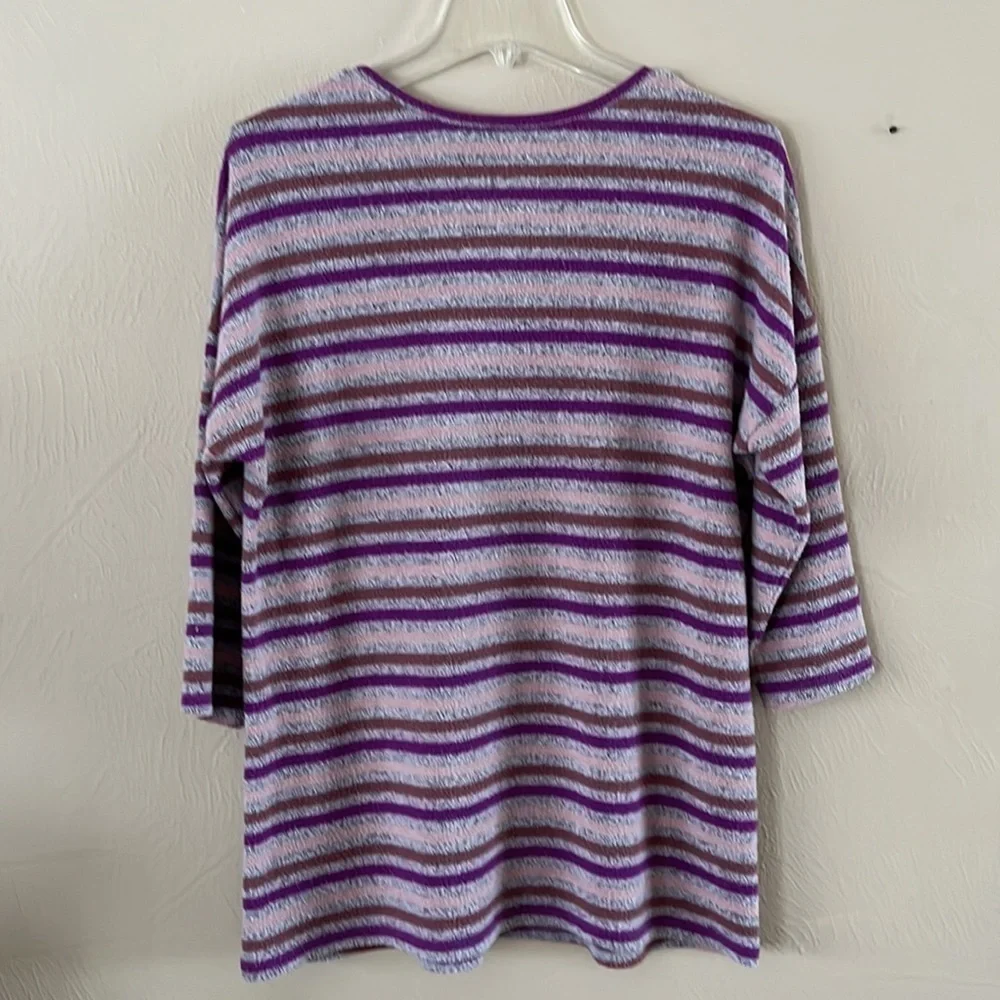 Torrid Super Soft Plush gray w/purple lt pink and lt brown stripes size 00
